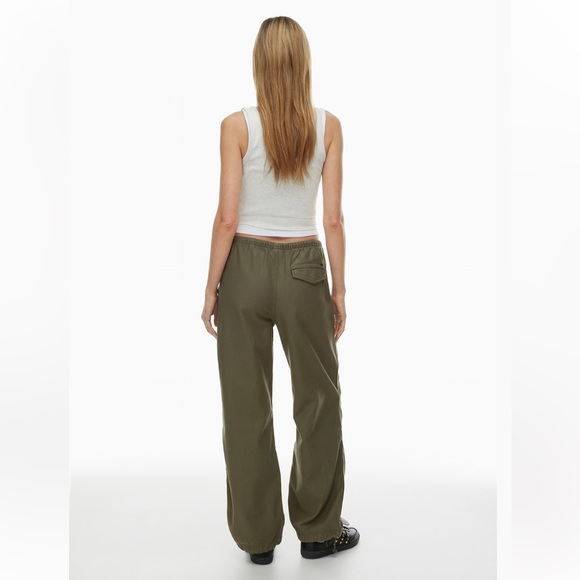 Aritzia TNA KHAKI Cache Cargo Pant Relaxed Mid-rise Parachute Pants - Picture 15 of 16